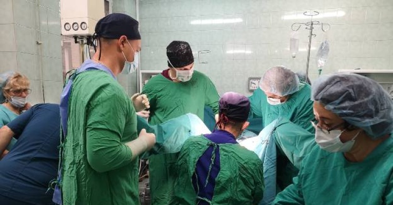 Уникална за България операция, извърши екип от уролози и коремни хирурзи на ИСУЛ | ИСУЛ